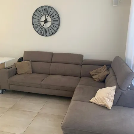 Private In Shared House * Ostend