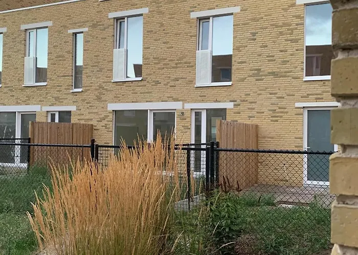 Private In Shared House * Ostend