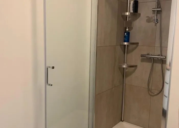 Homestay Private In Shared House