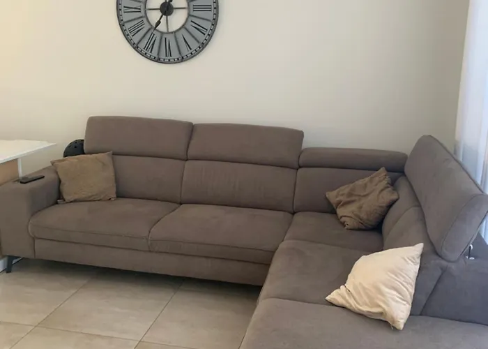 Private In Shared House * Ostend