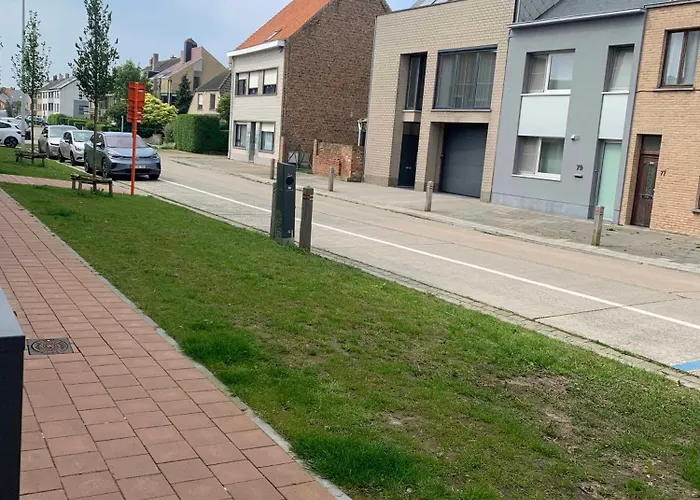 Homestay Private In Shared House Ostend