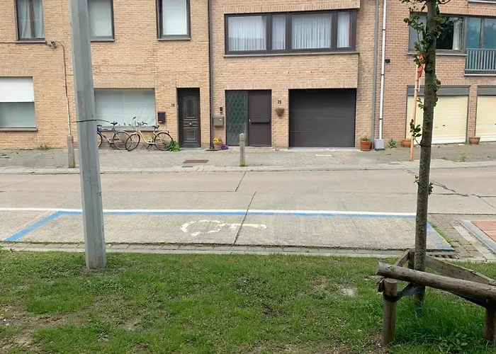 Homestay Private In Shared House Ostend